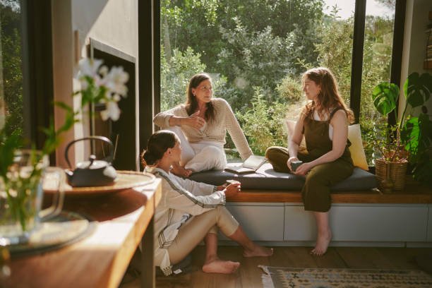 🌸 What Feminine Wisdom Really Means in a Modern World 🌸 What Feminine Wisdom Really Means in a Modern World